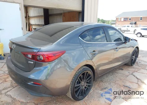 2018 Mazda Mazda3 Touring из США, поврежденный, VIN 3MZBN1V3XJM163074